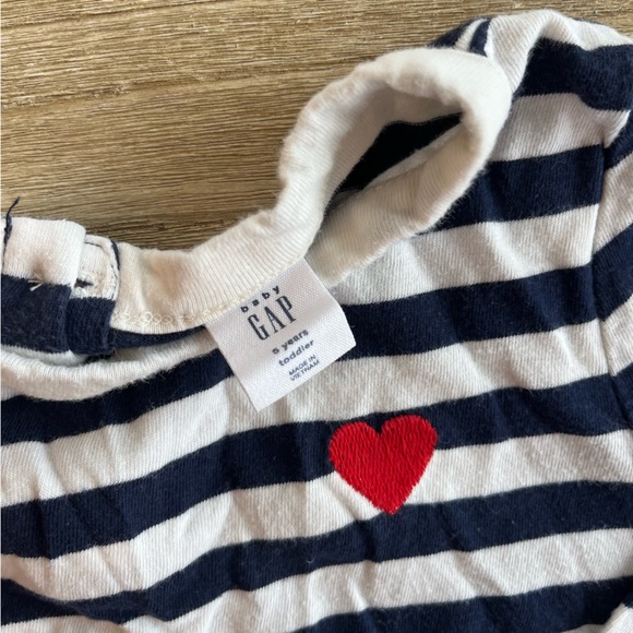 BabyGap set of 2 dresses stripes and pink size - Picture 6 of 7